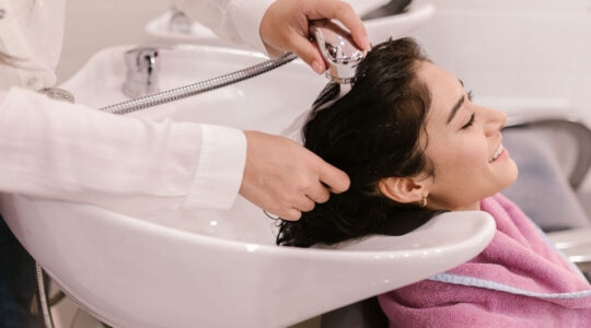 bac lavage cheveux
